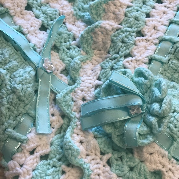 Mint Green Hand Crocheted Baby Blanket Ribbons Bows Crocheted Rosette - Picture 2 of 7